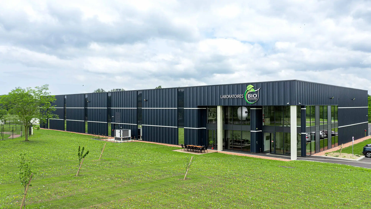 photo-batiment-laboratoires-bio-seasons-born-to-bio