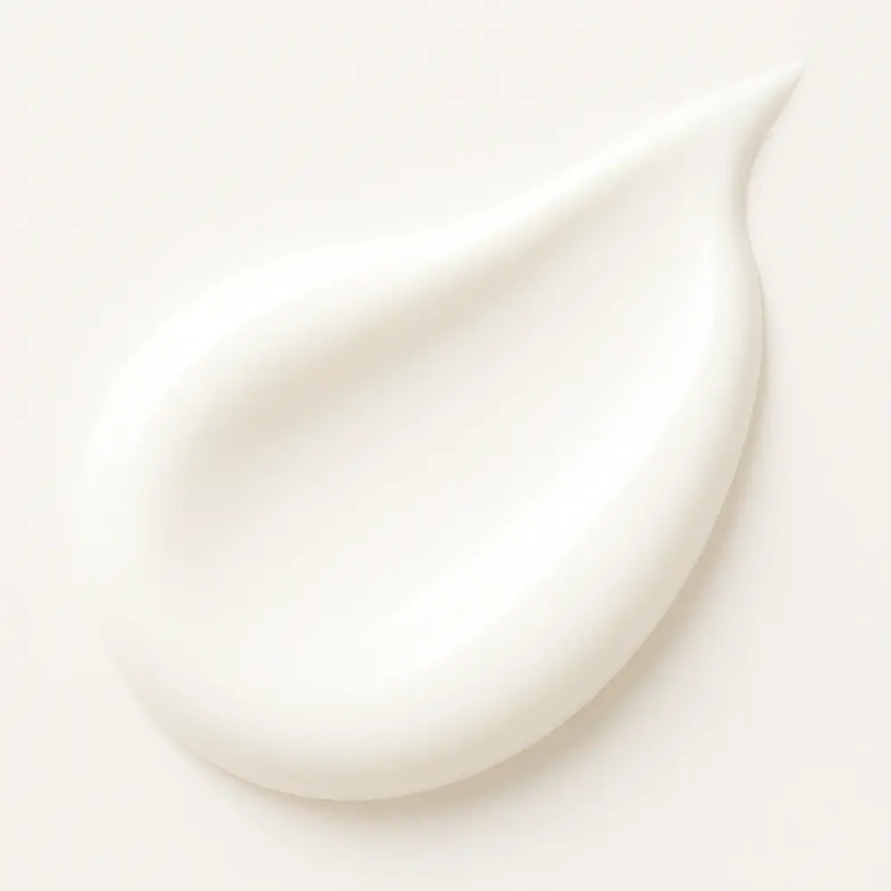 texture-lait-demaquillant-born-to-bio-certifie-bio-cosmos-organic-born-to-bio