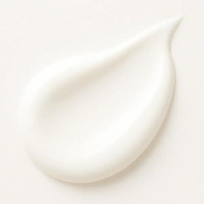 texture-lait-demaquillant-born-to-bio-certifie-bio-cosmos-organic-born-to-bio