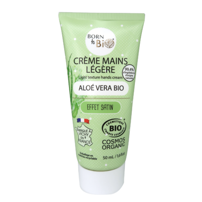Essayez la Crème Mains Légère Born to Bio à l'aloé vera bio pour des mains douces et soyeuses. Sa texture légère, combinée à un effet satiné, apporte confort et soin, sans résidu gras. Parfaite pour une utilisation quotidienne.
